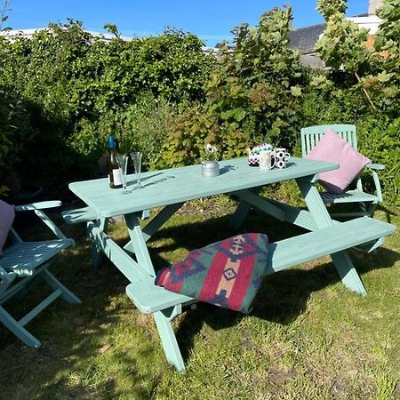 Craig Avad Bed & Breakfast Holyhead Exterior photo